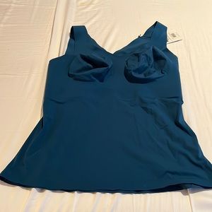 Evelyn Bobbie Defy Bra Tank. Size XXL limited edition color lagoon.